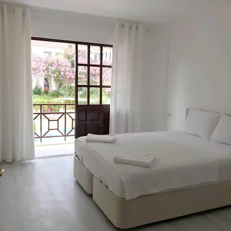 Huebsche Ferienwohnung Mit Pool Daire *